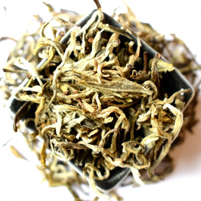 White Tea Snow Buds tea Ceai alb si galben pentru un ceai sau mai multe ceaiuri mereu noi pentru ca sunt sanatoase