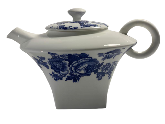 Ceainic portelan Blue Victorian, 750 ml Tea Accessories pentru un ceai sau mai multe ceaiuri mereu noi pentru ca sunt sanatoase